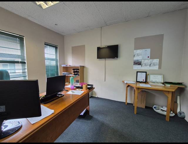 1,505M² BUSINESS TO LET IN VAALPARK